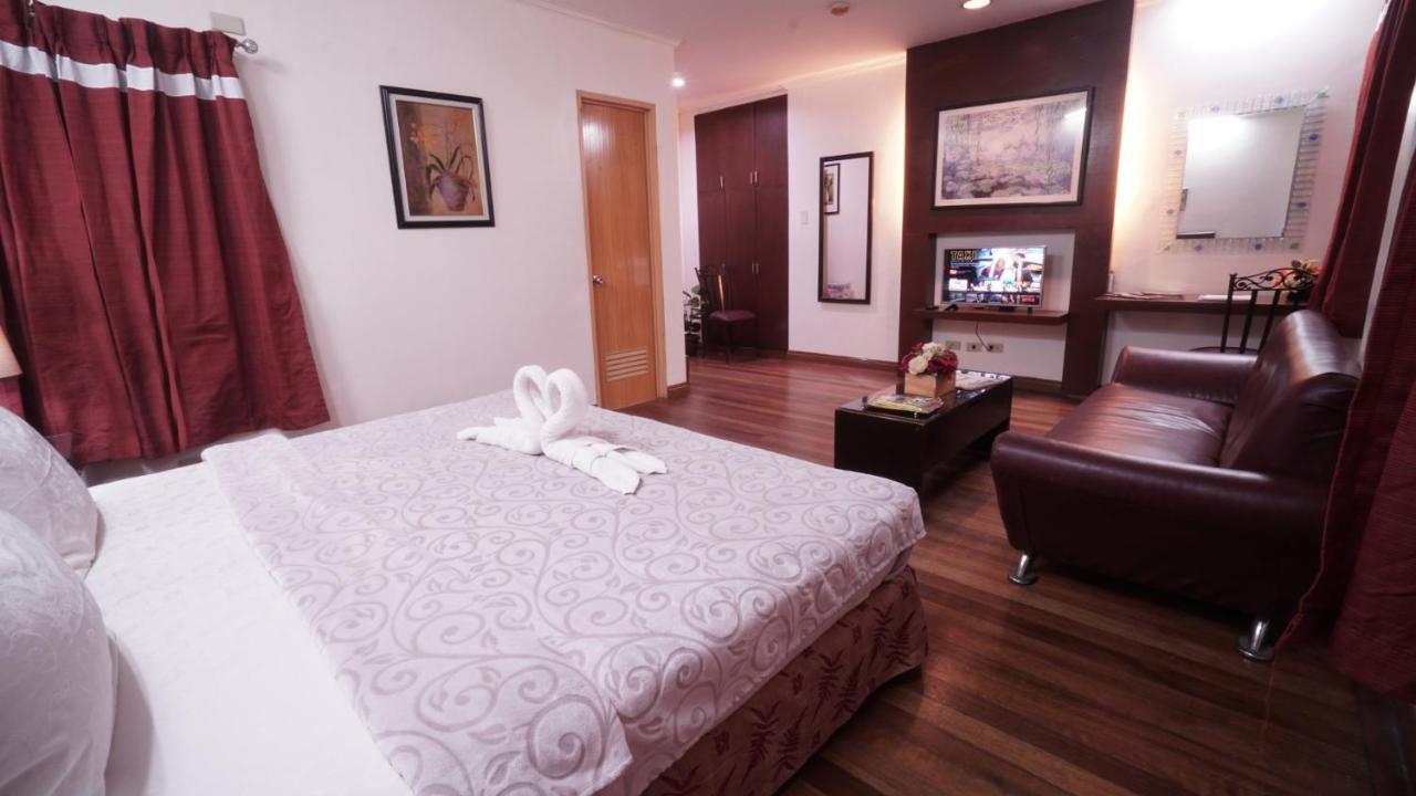 1775 แอดเดรียติโก สวีทส์ Apartment มะนิลา ภายนอก รูปภาพ