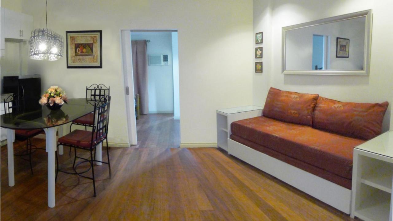 1775 แอดเดรียติโก สวีทส์ Apartment มะนิลา ภายนอก รูปภาพ